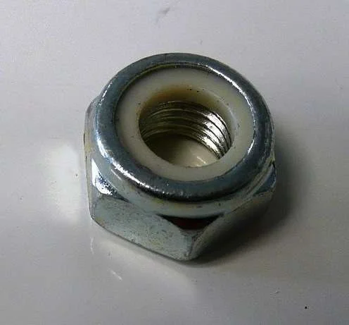 Népszerű ECROU DE ROUE PLAT AUTOFREINE NYLSTOP M10X125 EN DOUILLE DE 17MM