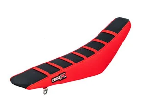 Korlátozott ajánlat Housse de selle HONDA CRF 250 14-17 CRF 450 13-16 TOP BLACK- SIDE RED-STRIPES RED (M113-3BRR) CrossX