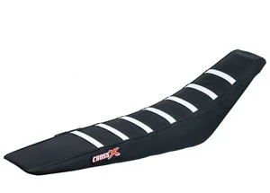 Árcsökkenés Housse de selle HUSQVARNA FC-TC 14-15 FE-TE 14-16 TC 250 16 TOP BLACK- SIDE BLACK-STRIPES WHITE (M615-3BBW) CrossX