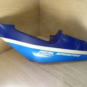 Végkiárusítás Cache latéral gauche Suzuki 250 RGV type VJ12A 1987/1989 (47211-12CO)