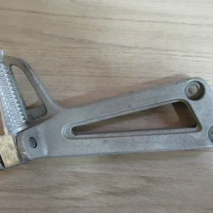 Végkiárusítás Platine repose-pied arrière droit Yamaha TDR125 4FU 1993-2002